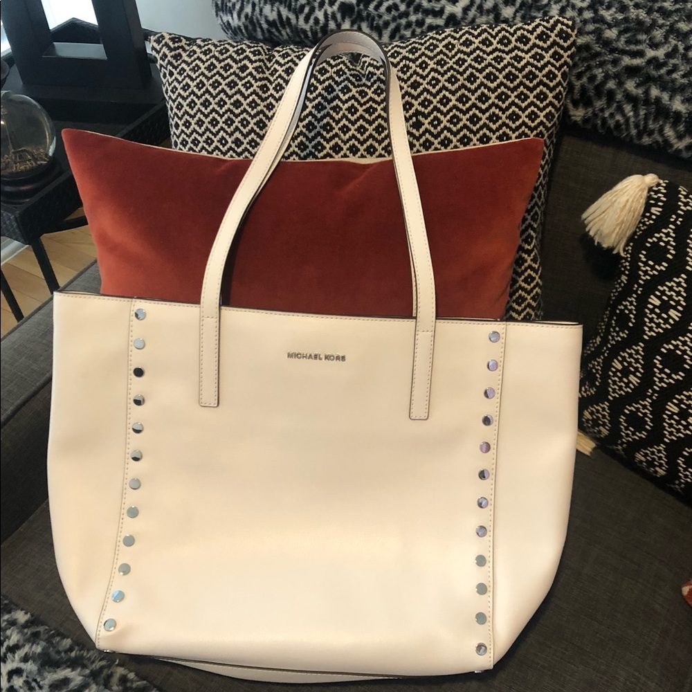 NWT Michael Kors Rivington Stud Large Tote